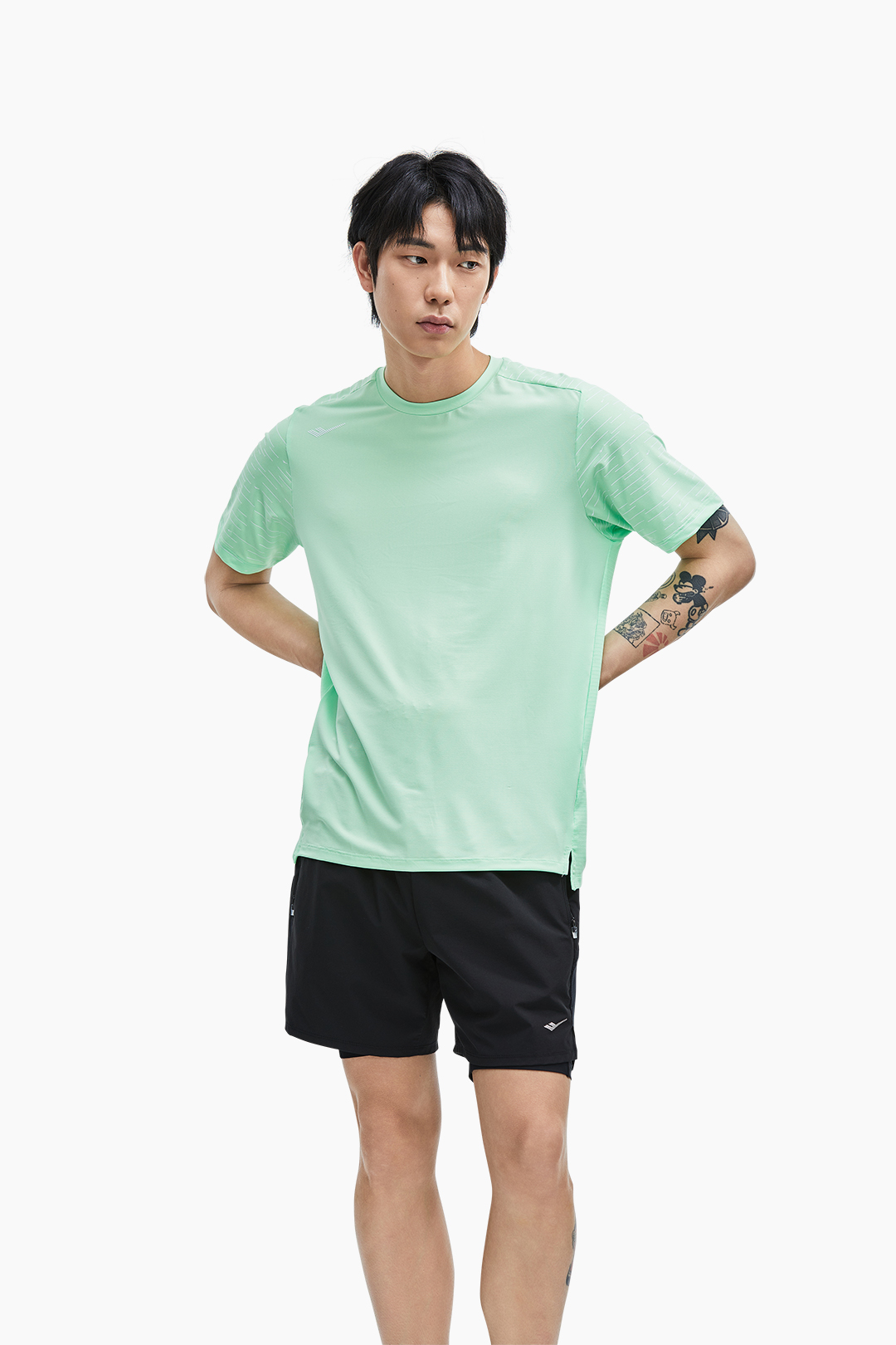 PRO-SPECS 소매 리플렉티브 러닝 반팔 티셔츠 PR3MT24M322 | 프로스펙스 공식 온라인 스토어